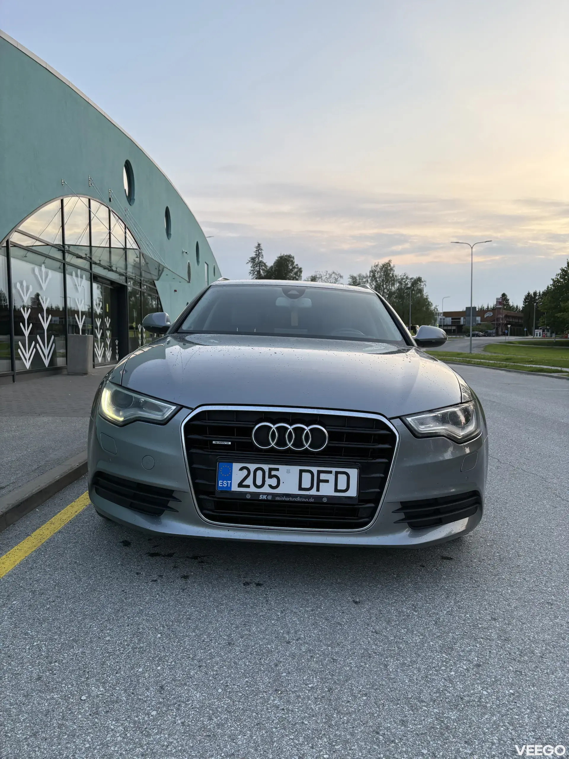 Vehicle Image