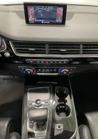 Audi Q7 Quattro S-Line 3 210kW thumbnail