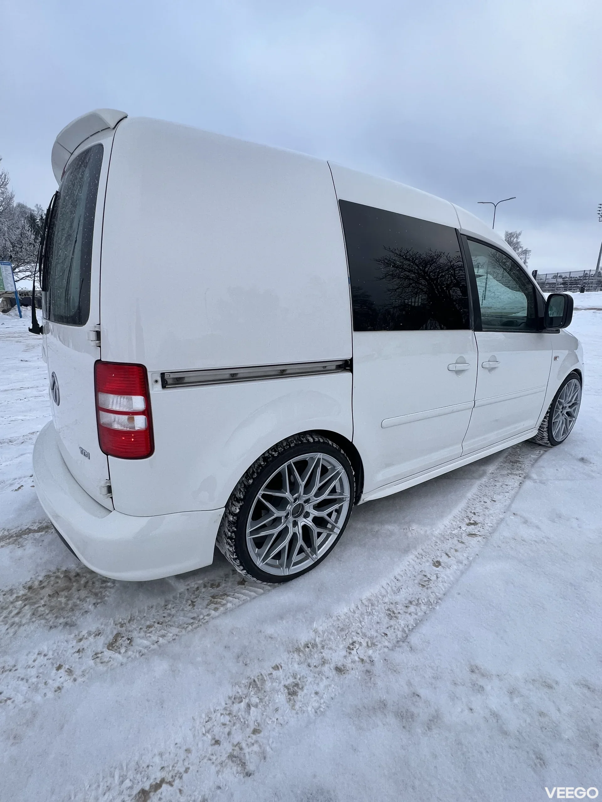 Volkswagen Caddy 1.6 55kW