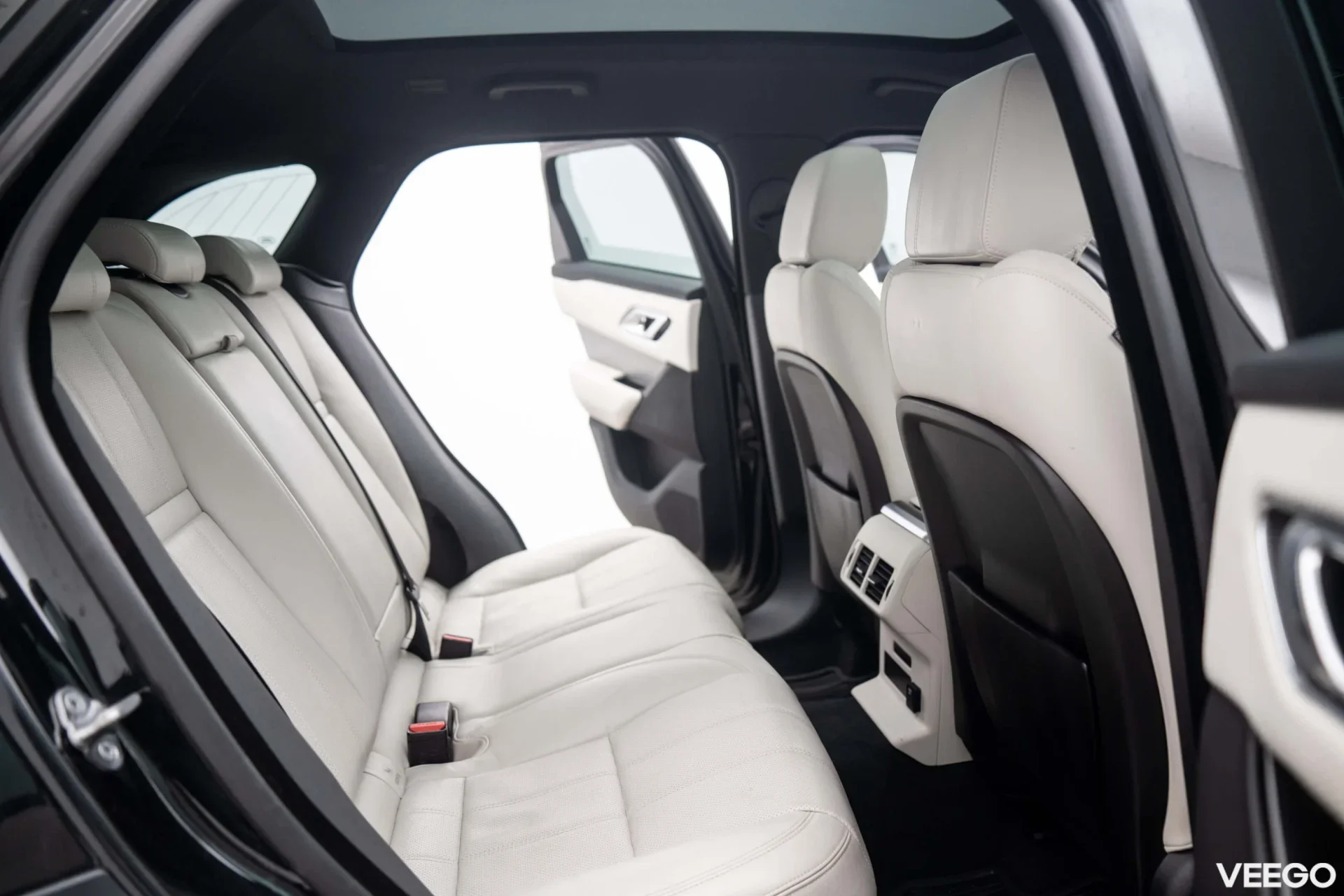 Land Rover Range Rover Velar D240s R-Dynamic 2.0 177kW