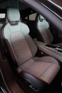 Audi e-tron GT 163kW thumbnail