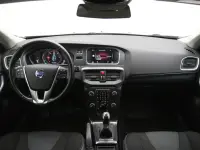 Volvo V40 2 140kW thumbnail