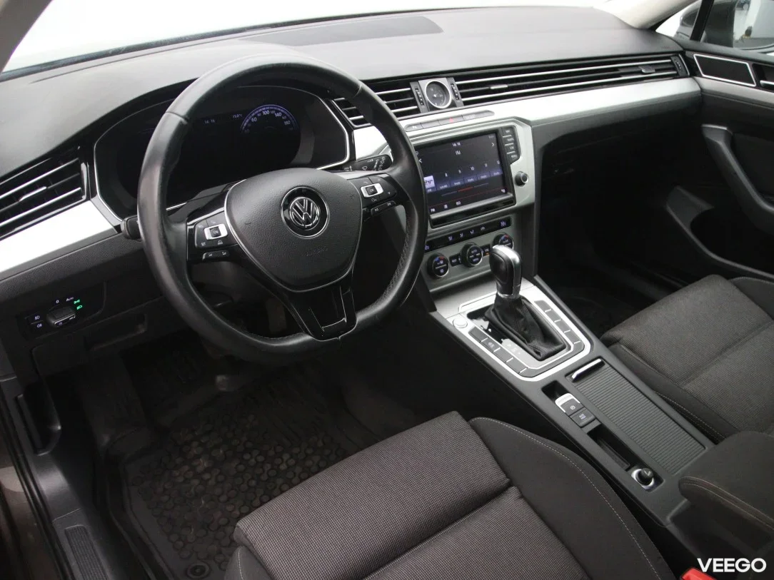 Volkswagen Passat 1.6 88kW
