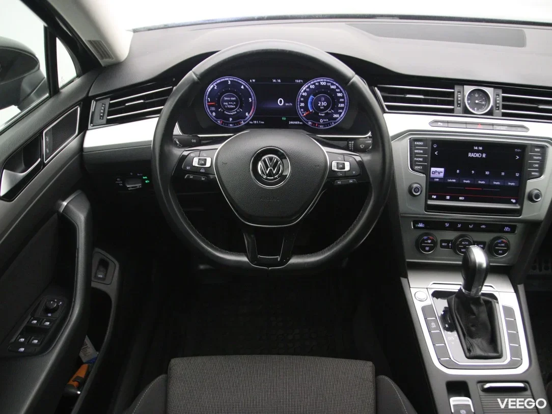 Volkswagen Passat 1.6 88kW