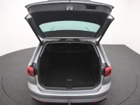 Volkswagen Passat 2 110kW thumbnail