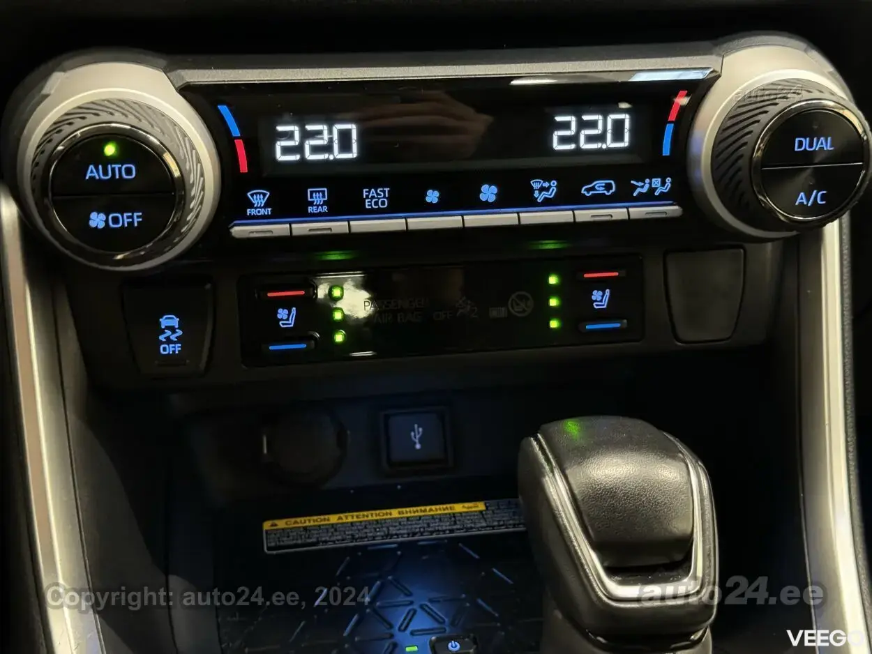 Toyota RAV4 Executive Premium JBL 2.5 131kW