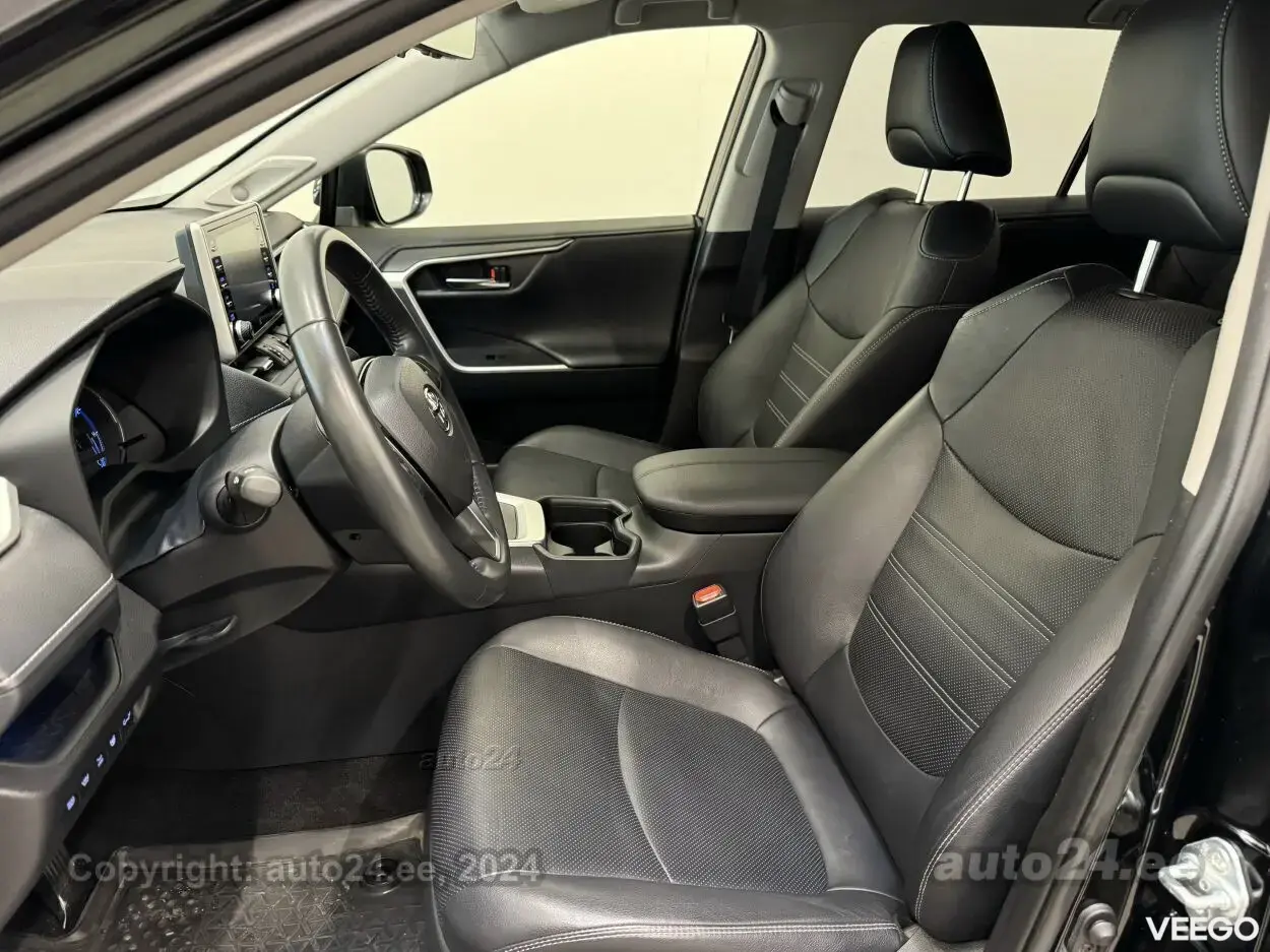 Toyota RAV4 Executive Premium JBL 2.5 131kW