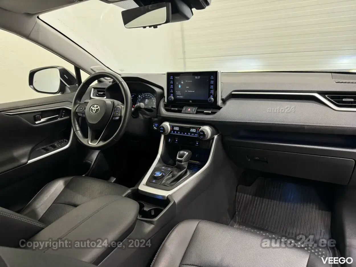Toyota RAV4 Executive Premium JBL 2.5 131kW