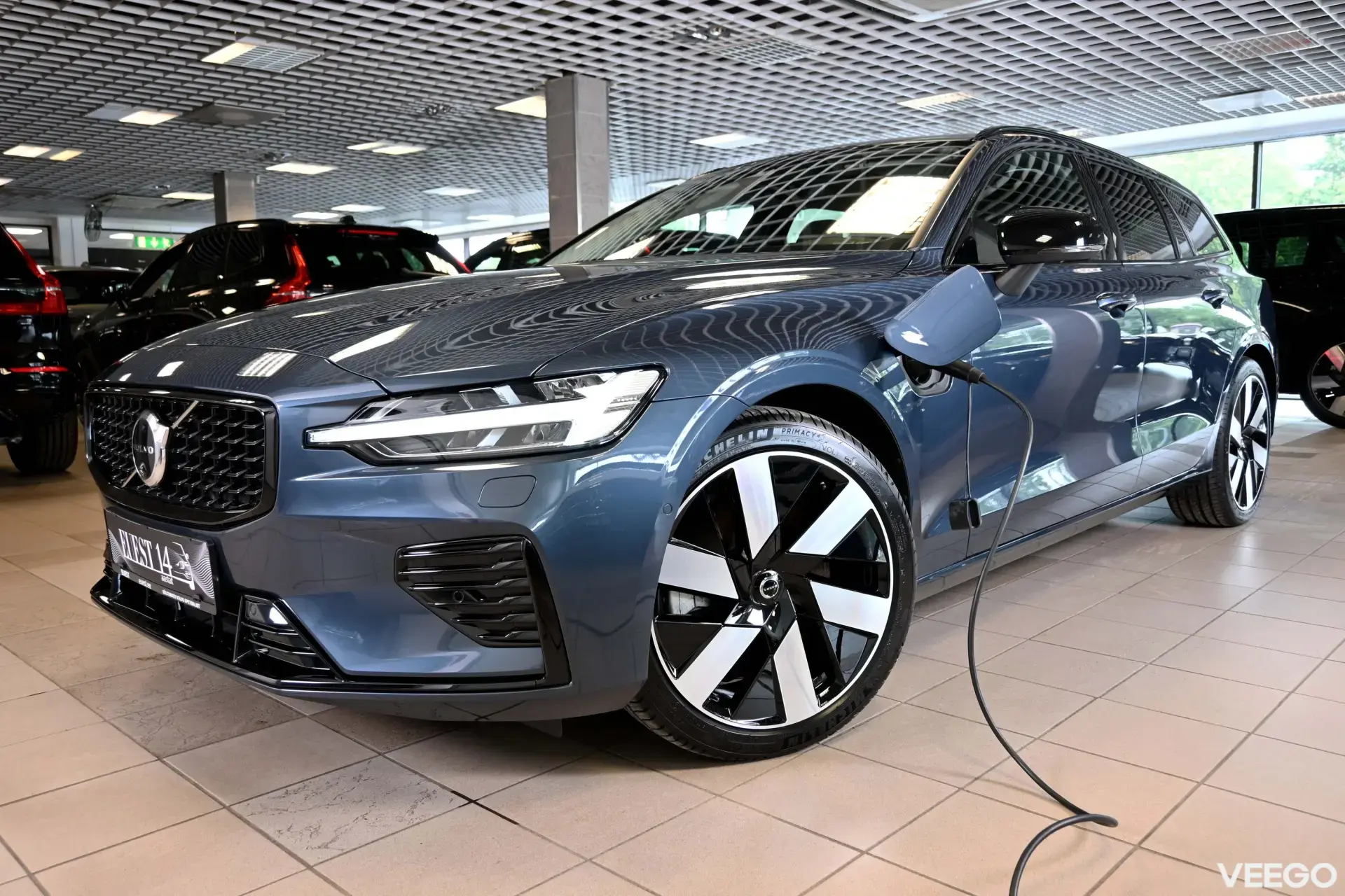 Volvo V60 AWD DARK PLUS XENIUM INTELLI PRO FULL 293kW