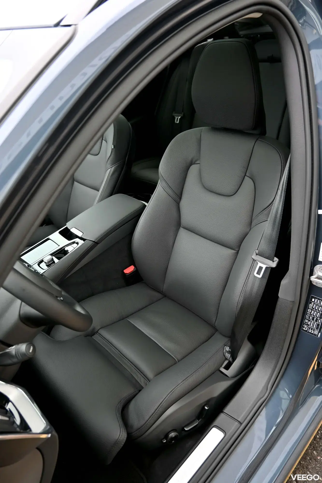 Volvo V60 AWD DARK PLUS XENIUM INTELLI PRO FULL 293kW