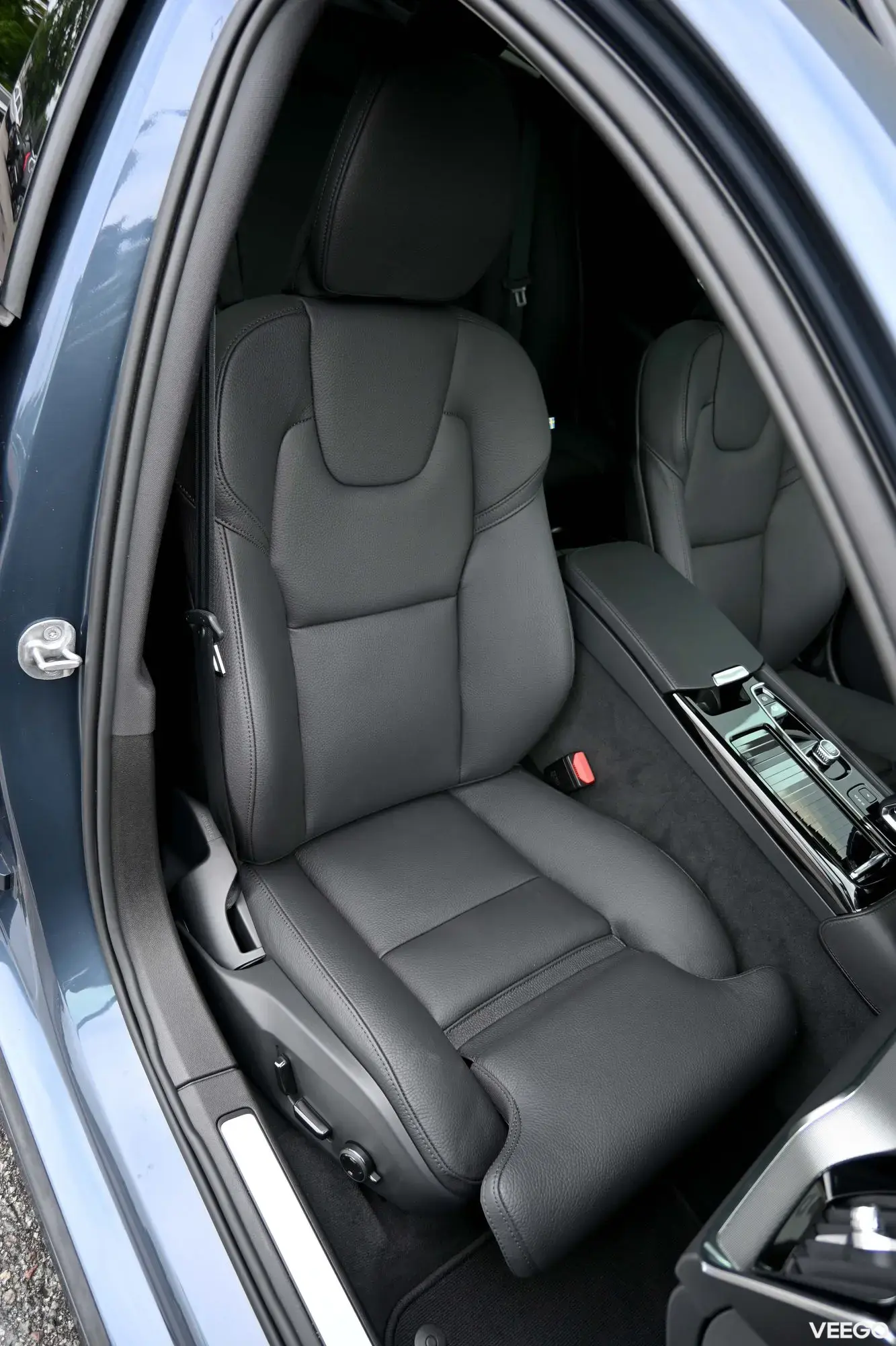 Volvo V60 AWD DARK PLUS XENIUM INTELLI PRO FULL 293kW