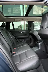 Volvo V60 AWD DARK PLUS XENIUM INTELLI PRO FULL 293kW thumbnail