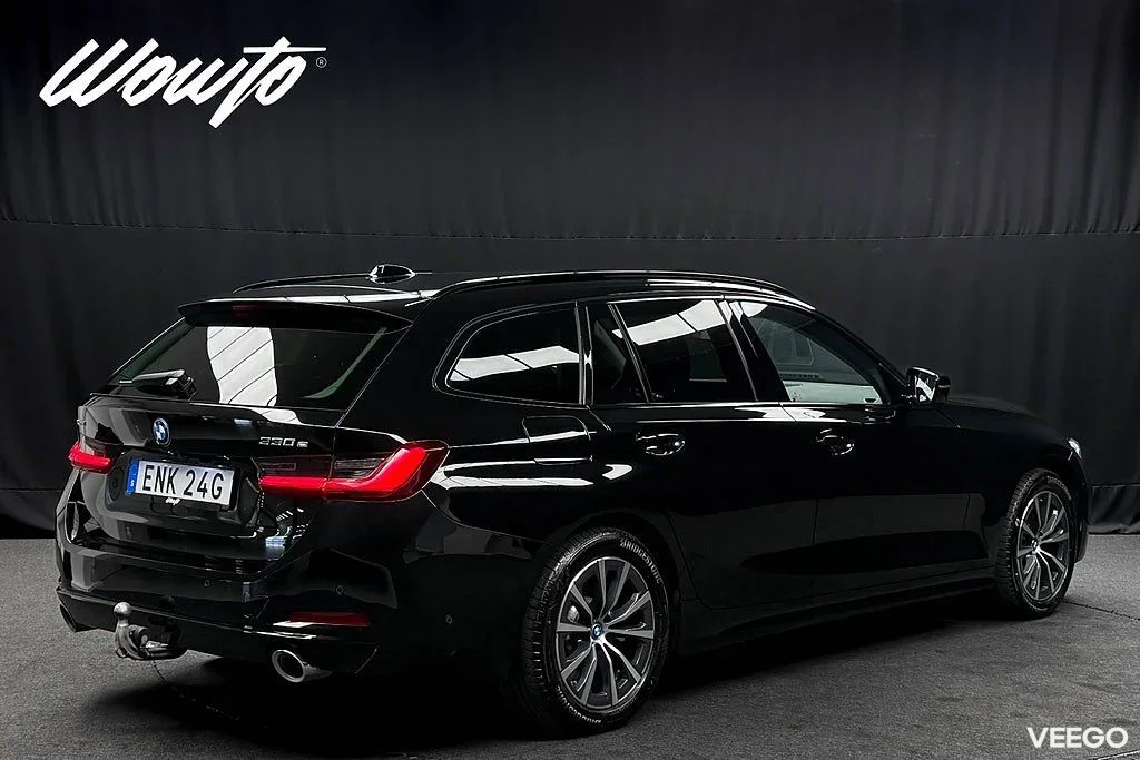 BMW 330 e xDrive Touring 292HK /Drag /Moms /4.95% 215kW