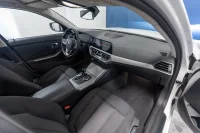 BMW 318 i Advantage 2 115kW thumbnail