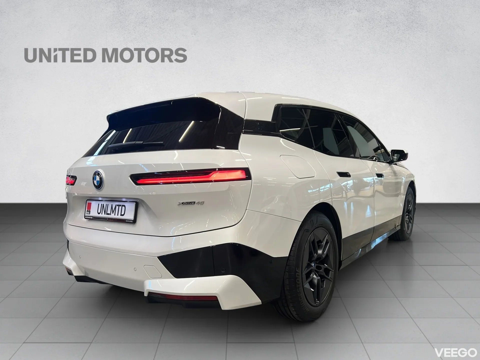 BMW iX Sportpakett 240kW