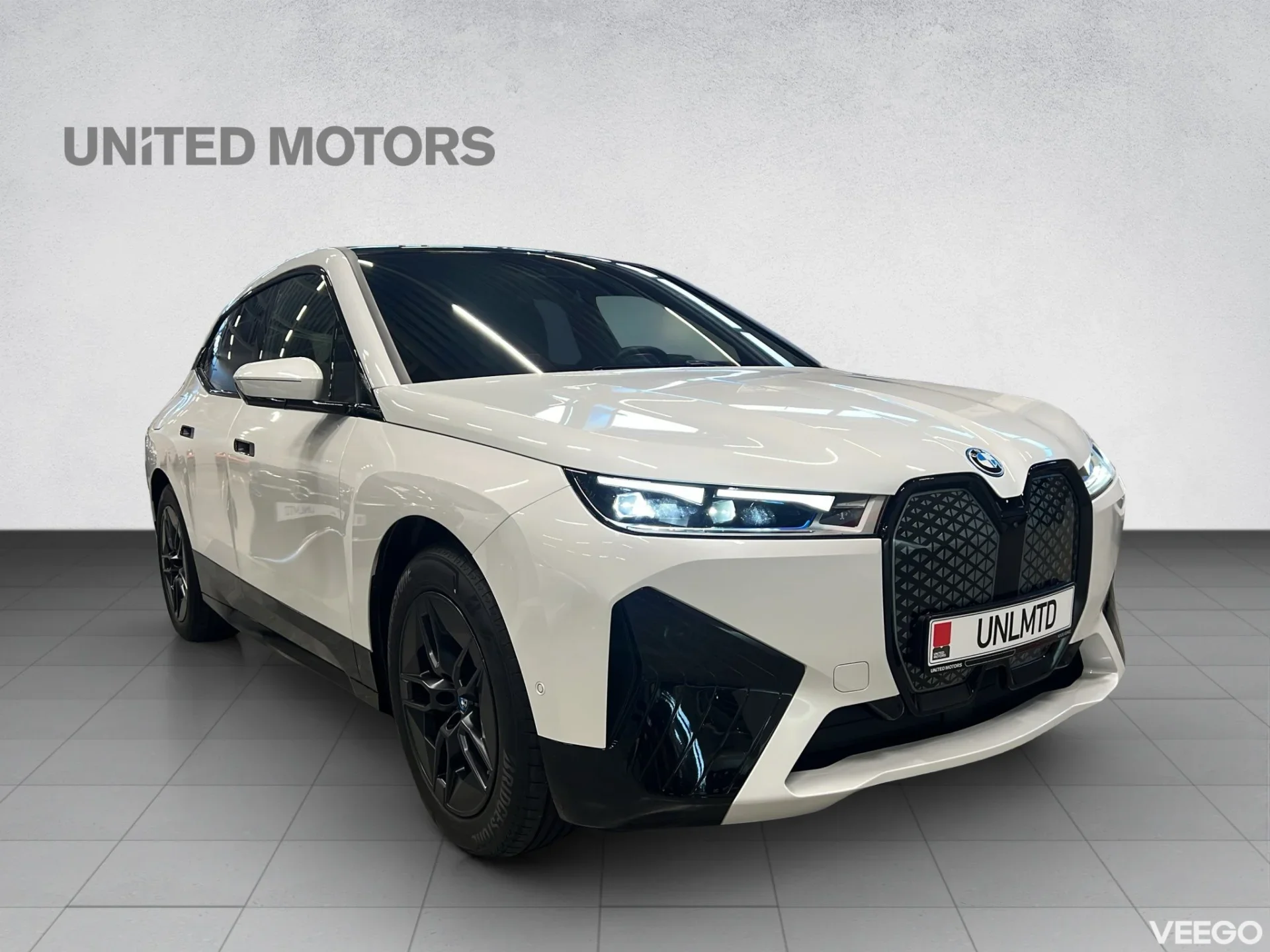 BMW iX Sportpakett 240kW