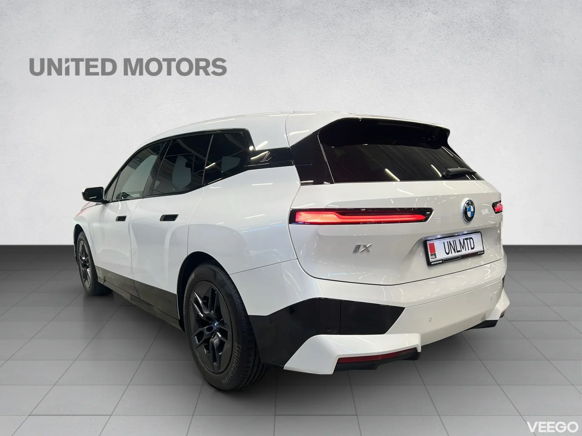 BMW iX Sportpakett 240kW