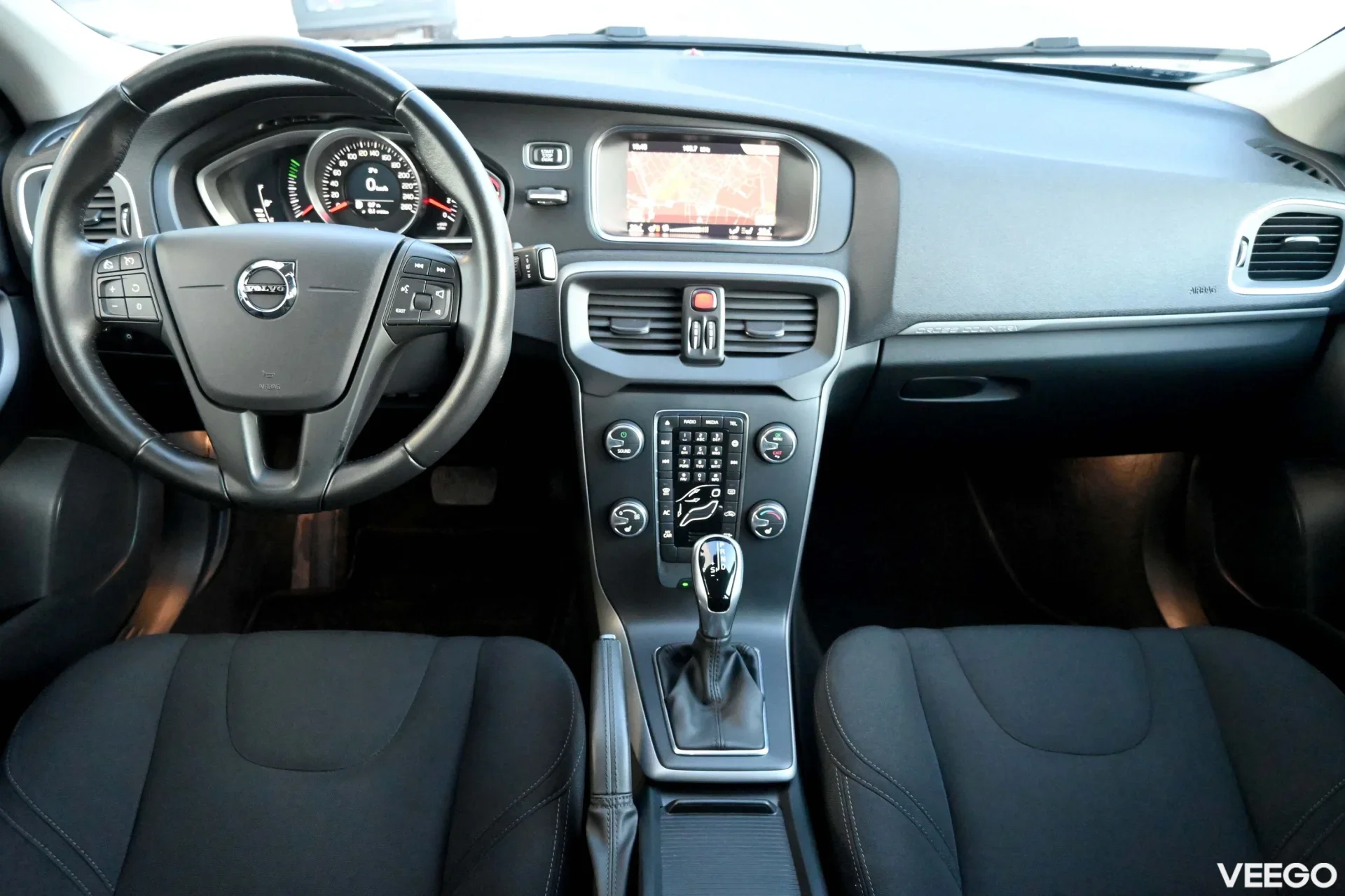 Volvo V40 Cross Country INTELLI WINTER MY2018 88kW