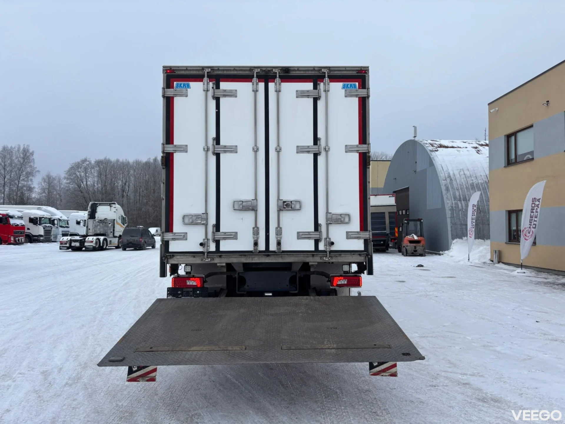 Scania G410 8X4*4 EURO6 + MITSUBISHI TU100SA 302kW