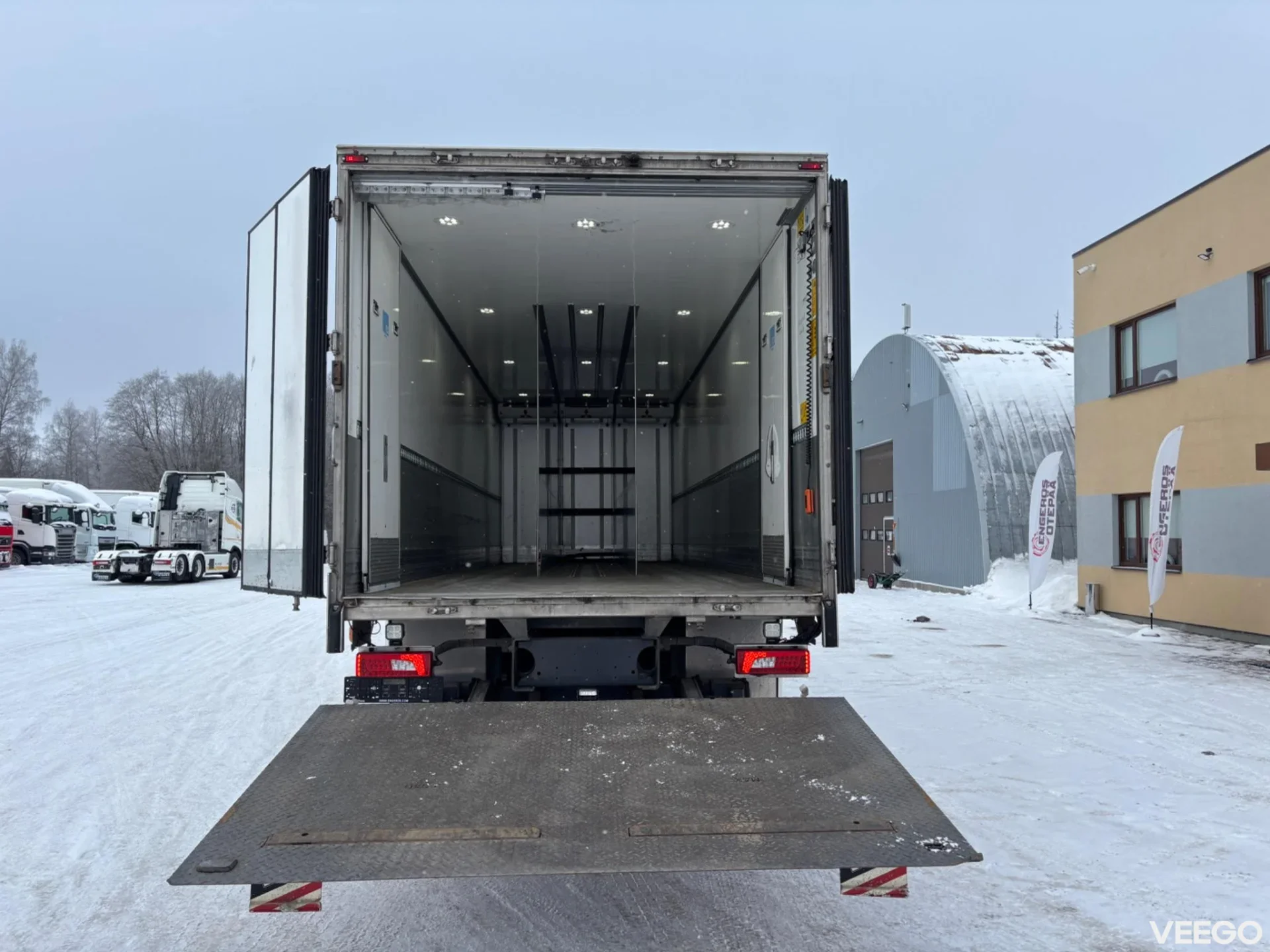 Scania G410 8X4*4 EURO6 + MITSUBISHI TU100SA 302kW