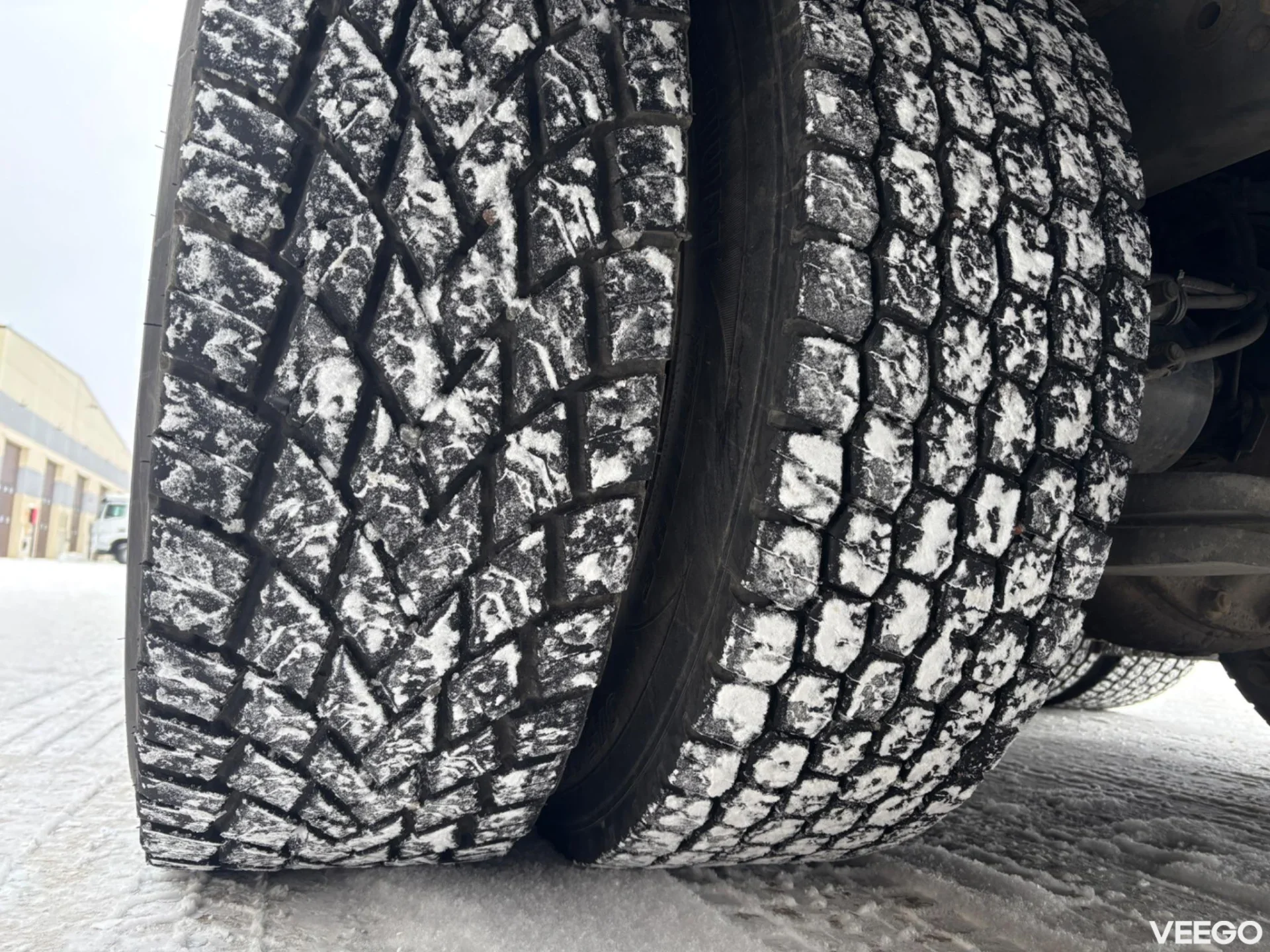 Scania G410 8X4*4 EURO6 + MITSUBISHI TU100SA 302kW