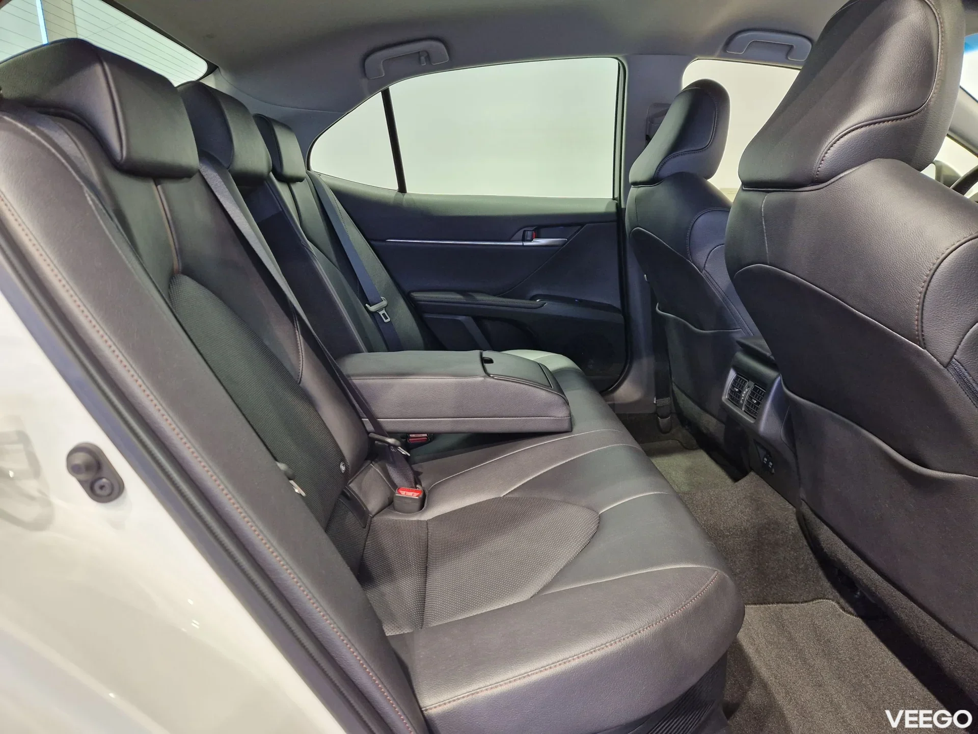 Toyota Camry Luxury Business 2.5 131kW