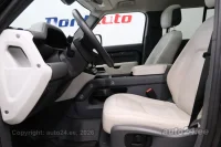 Land Rover Defender Ultimate Black 3 147kW thumbnail