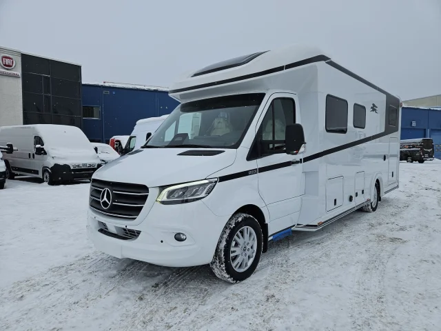 Image of Fiat 500  Mercedes-Benz 2 125kW