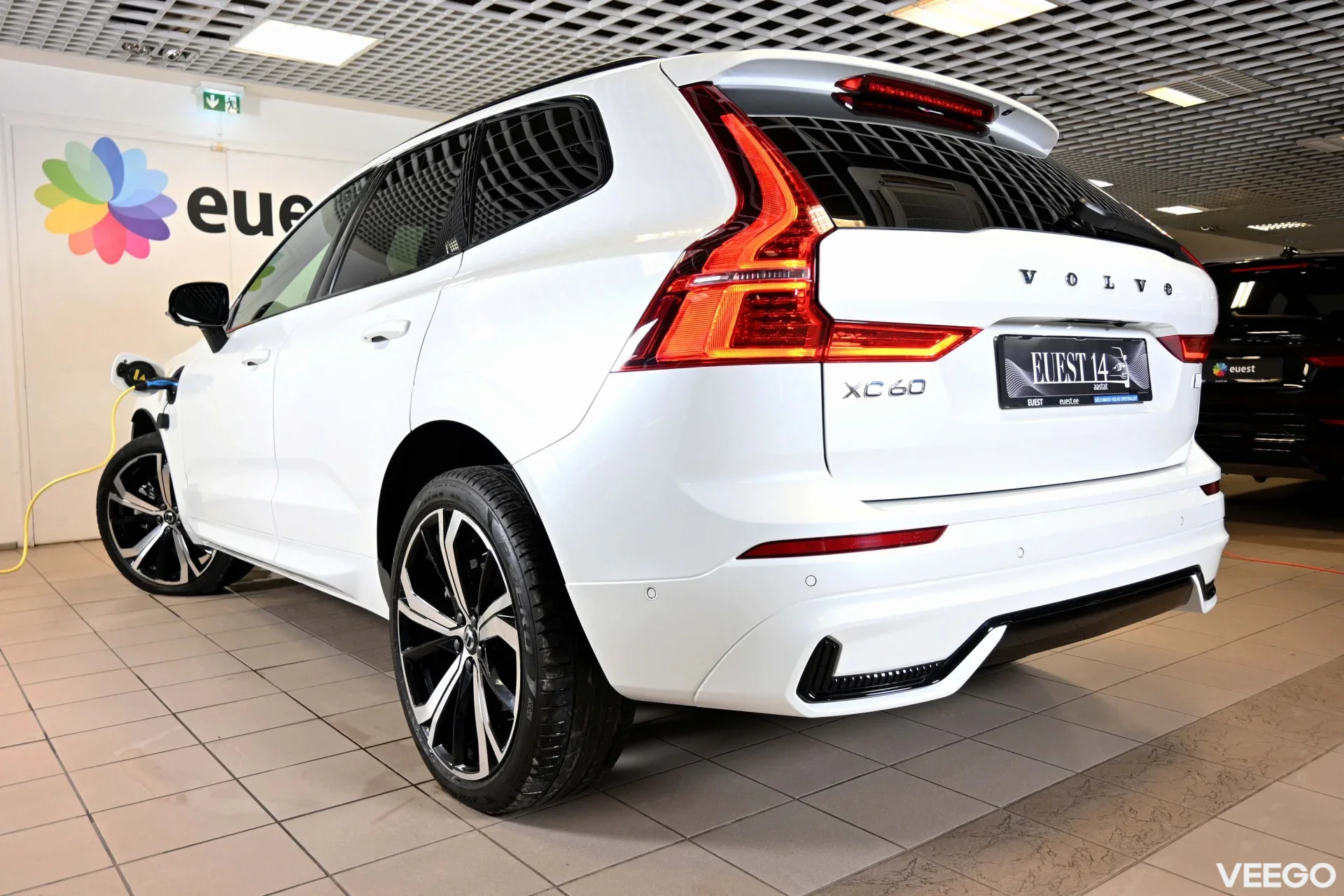 Volvo XC60 AWD T6 ULTRA DARK XENIUM INTELLI SAFE 2 293kW