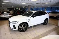 Volvo XC60 AWD T6 ULTRA DARK XENIUM INTELLI SAFE 2 293kW thumbnail