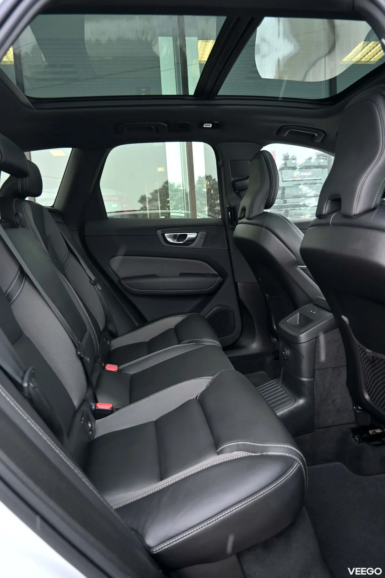 Volvo XC60 AWD T6 ULTRA DARK XENIUM INTELLI SAFE 2 293kW