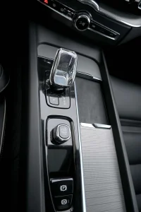 Volvo XC60 AWD T6 ULTRA DARK XENIUM INTELLI SAFE 2 293kW thumbnail