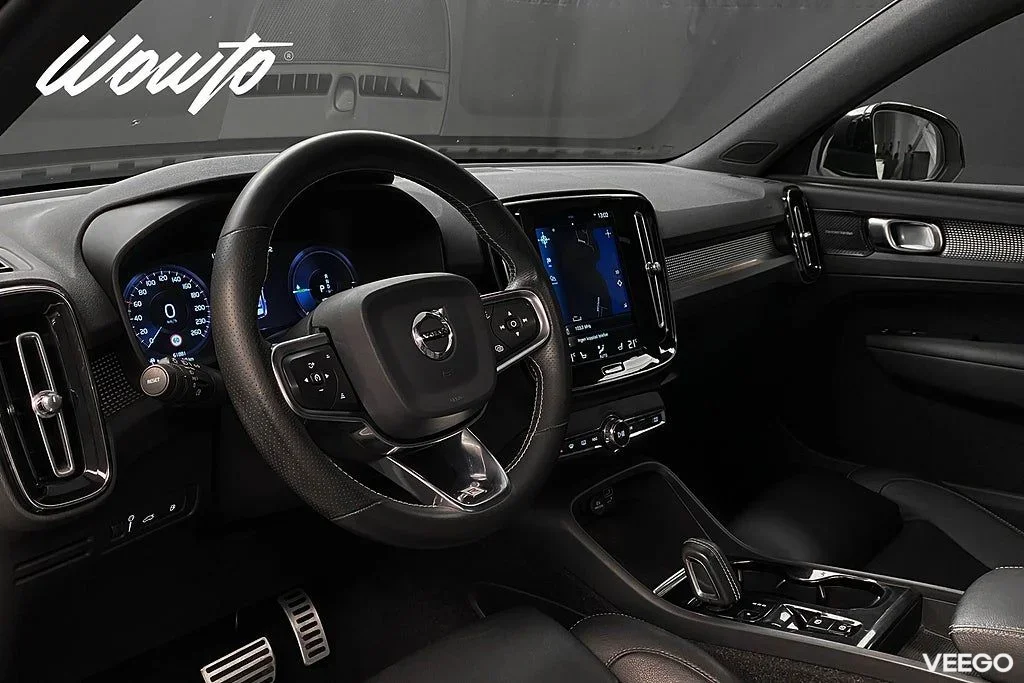 Volvo XC40 Recharge T5 262HK R-Design /Pano /H/K/4.95% 193kW