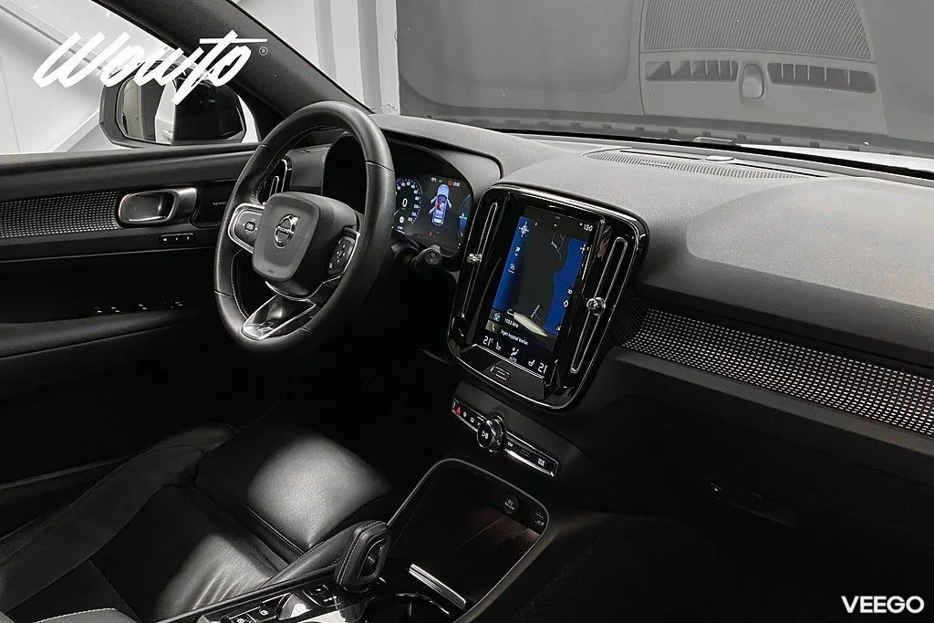 Volvo XC40 Recharge T5 262HK R-Design /Pano /H/K/4.95% 193kW