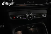 Volvo XC40 Recharge T5 262HK R-Design /Pano /H/K/4.95% 193kW thumbnail