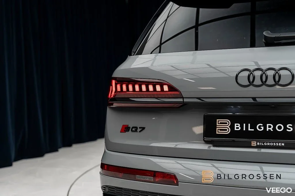 Audi SQ7 TFSI quattro 7-Sits Competition Plus Kolfiber MOMS 373kW