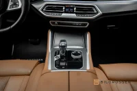 BMW X6 M50i 530hk Ultimate Edt Panorama H/K 360 Hud DAP MOMS 390kW thumbnail