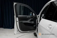 BMW X7 M60i xDrive M Sport Pro Exklusiv 3.99% Sky Lounge B&W MOMS 390kW thumbnail