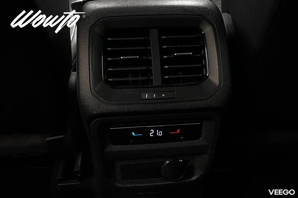 Volkswagen Tiguan eHybrid DSG 245HK R-Line /Pano /Cockpit/4.95% 180kW