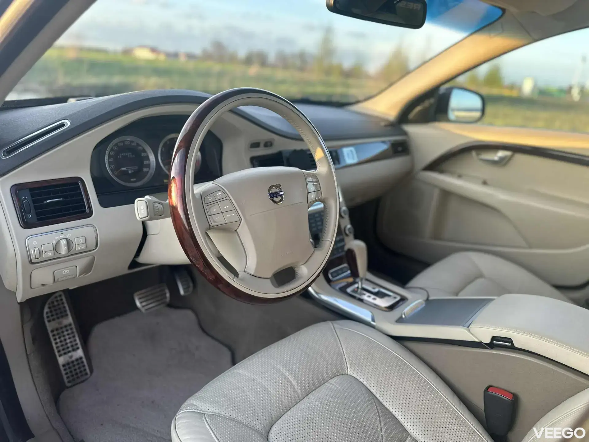 Volvo S80 V8 4.4 250kW