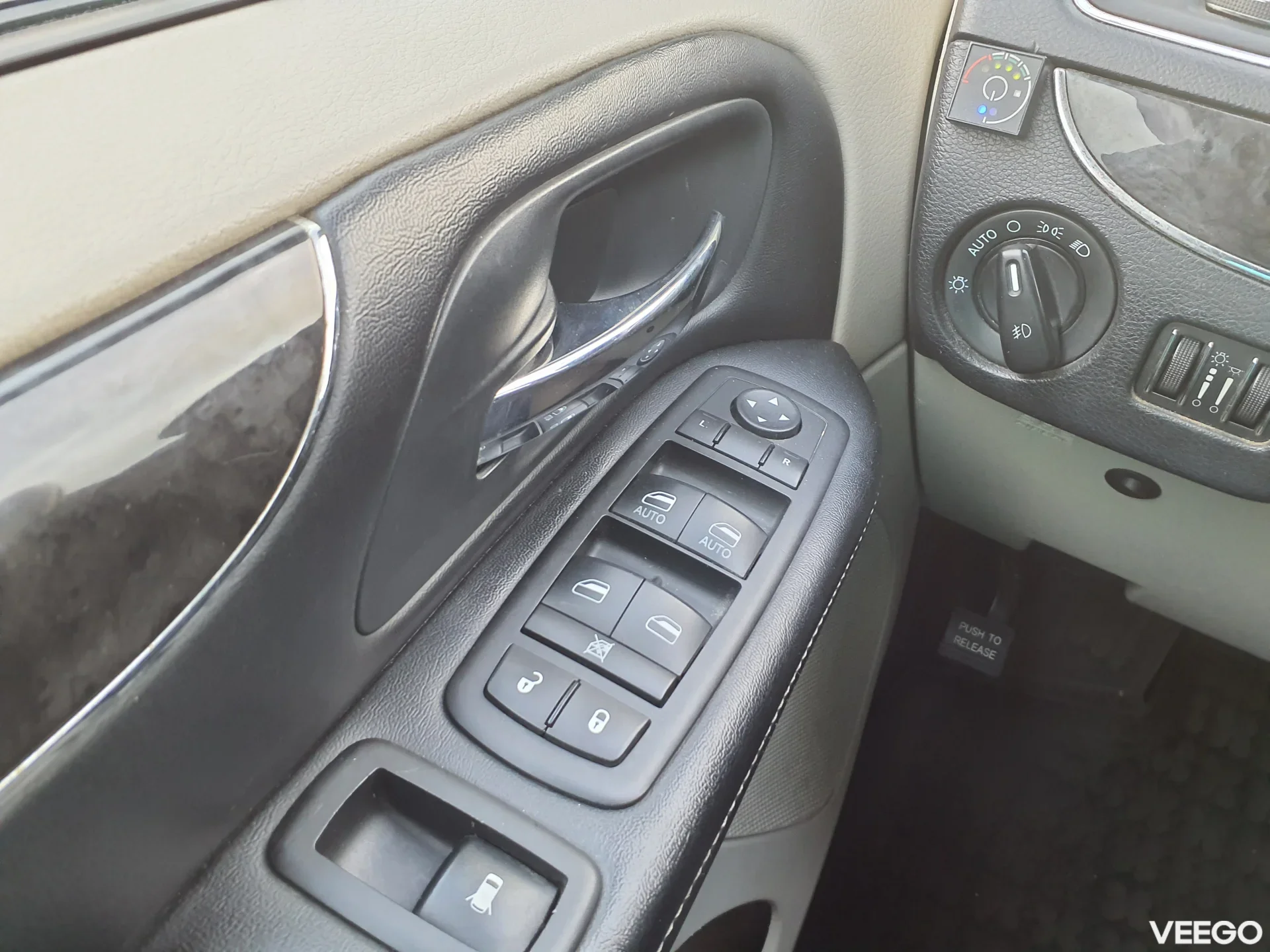 Lancia Voyager Platinum Stow&Go 3.6 208kW