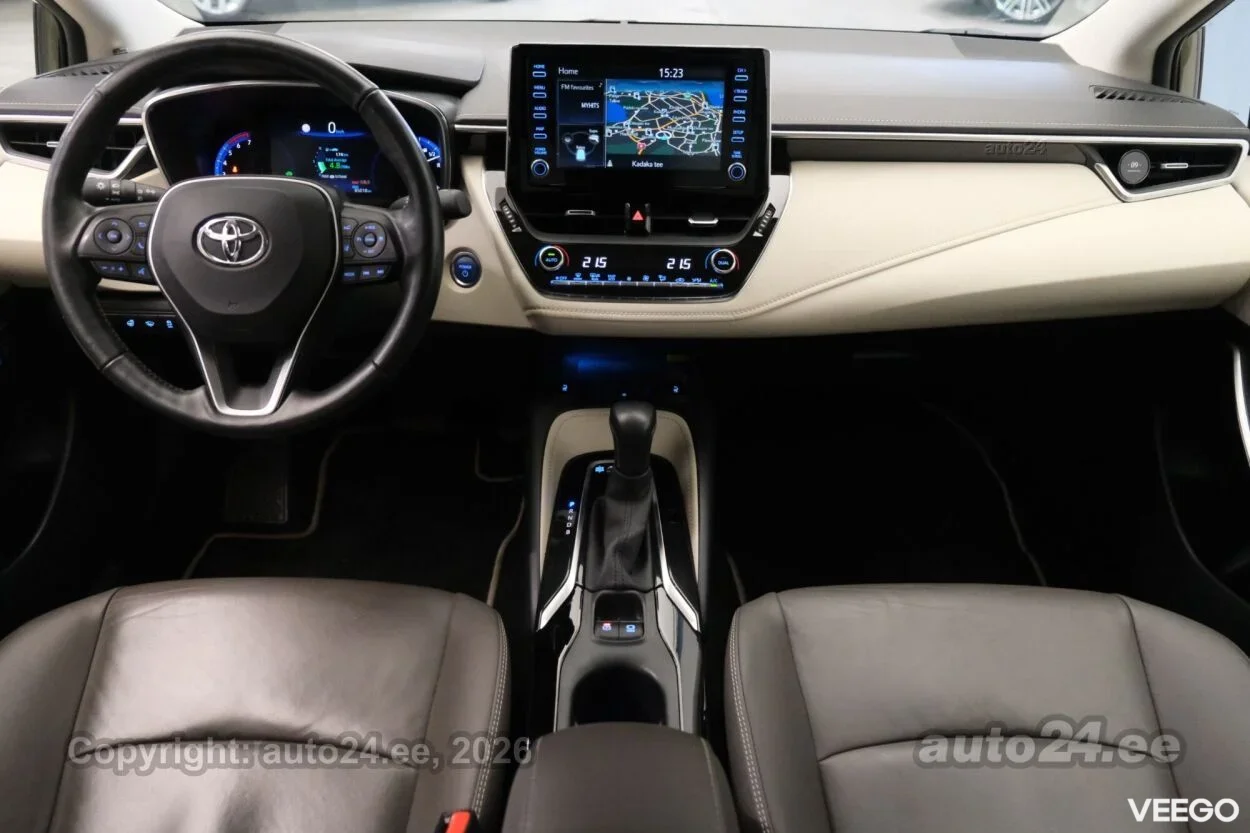 Toyota Corolla Luxury Hybrid 1.8 72kW