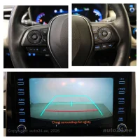 Toyota Corolla Luxury Hybrid 1.8 72kW thumbnail