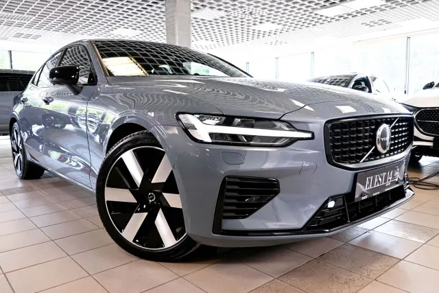 Image of Volvo S60 AWD B&W ULTIMATE DARK XENIUM INTELLI 335kW