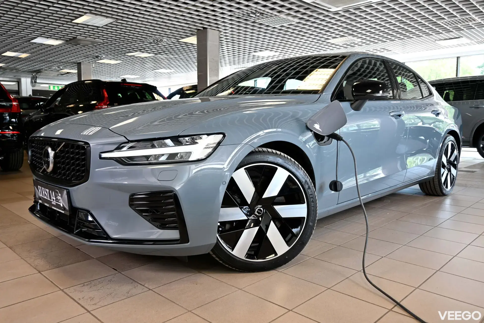 Volvo S60 AWD B&W ULTIMATE DARK XENIUM INTELLI 335kW