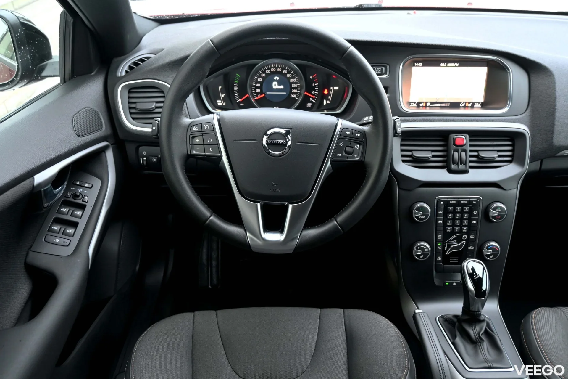 Volvo V40 Cross Country THORS INTELLI 2 88kW