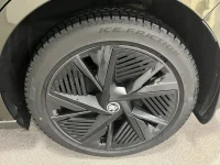 Skoda Enyaq 85x RS / 250kW / 84kWh / 4x4 77kW thumbnail