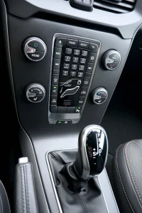 Volvo V40 Cross Country THORS INTELLI 2 88kW thumbnail