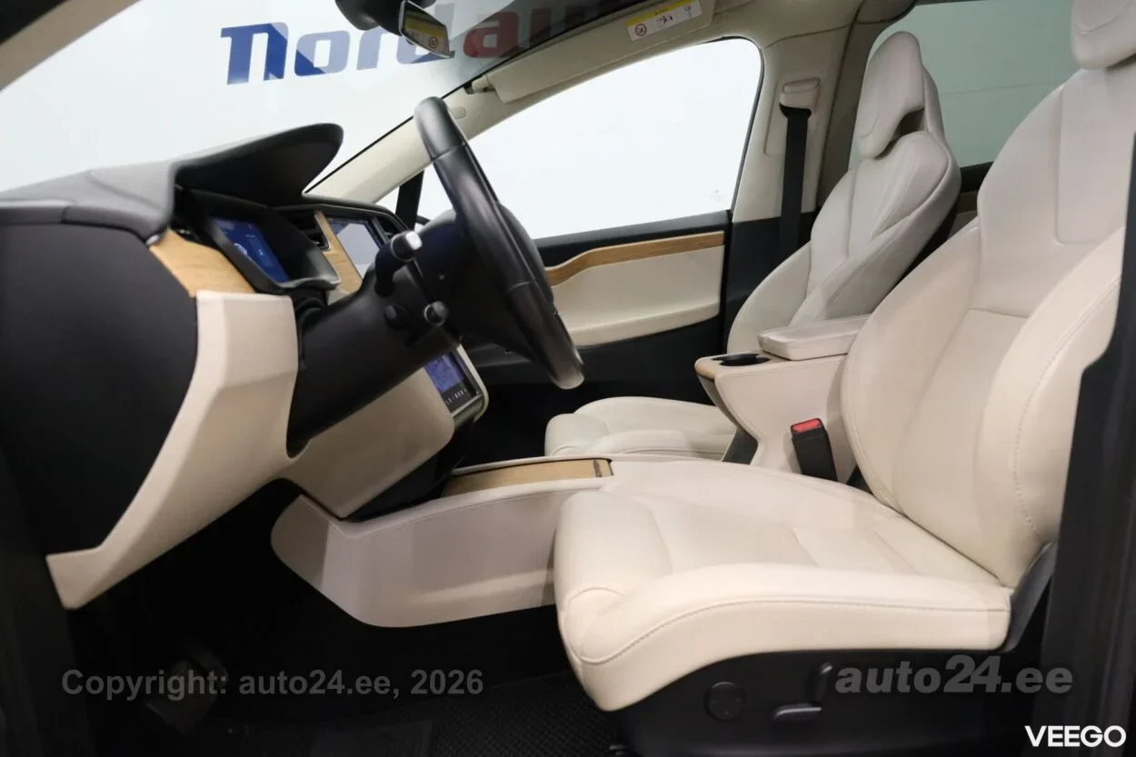 Tesla Model X 75D AWD 158kW