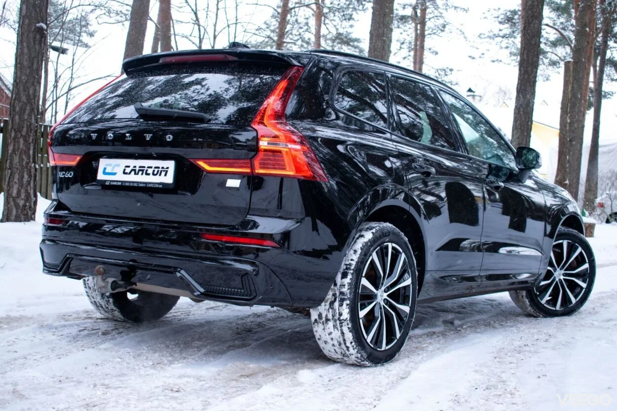 Volvo XC60 AWD DARK Plus Intelli Safe PRO Wntr 2 335kW